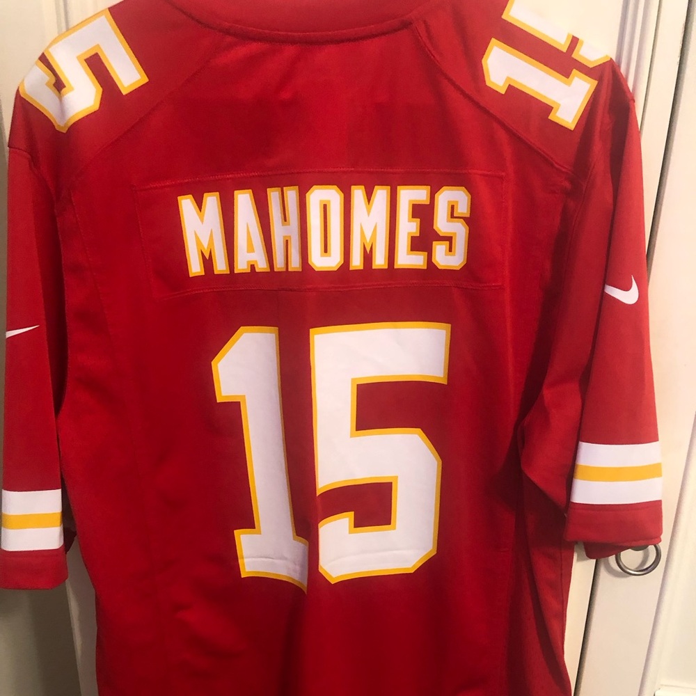 Kansas City Chiefs Patrick Mahomes Nike Red Game Jersey, Men’s L
